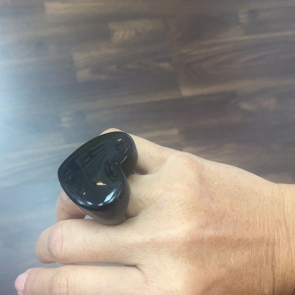 Black Heart statement ring 🖤 - Picture 6 of 8